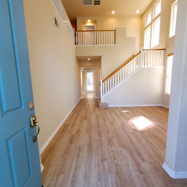 Building Photo - Lovely Tassajara Ranch 3/2.5 near Emerald ...