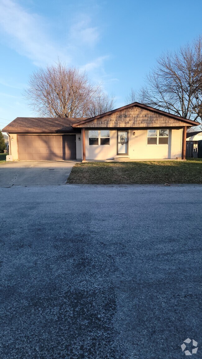 Apartments For Rent in Bartelso, IL with a Swimming Pool 8 Rentals