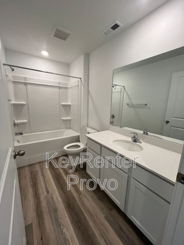 Foto del edificio - 637 W 1920 S