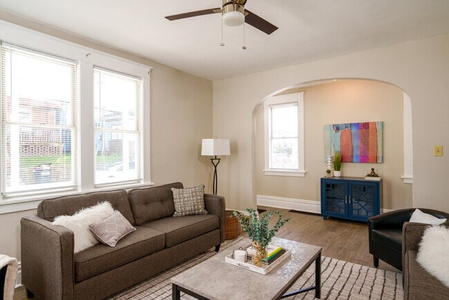 Foto del edificio - 421 Pennsylvania Ave