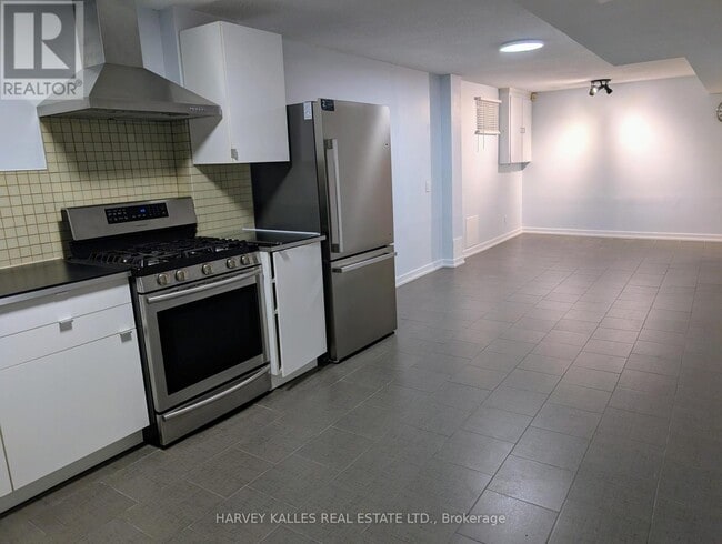 Building Photo - 49 Beatrice Way