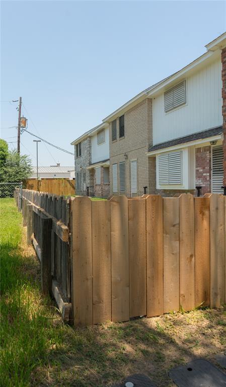 Building Photo - 3918 McKinney Dr
