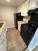 Building Photo - 2074 Fairmont Ct