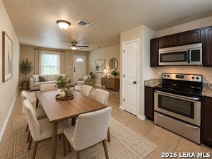 Building Photo - 1221 N Navidad St