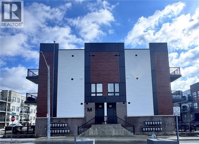 Photo du bâtiment - 40 Palace St