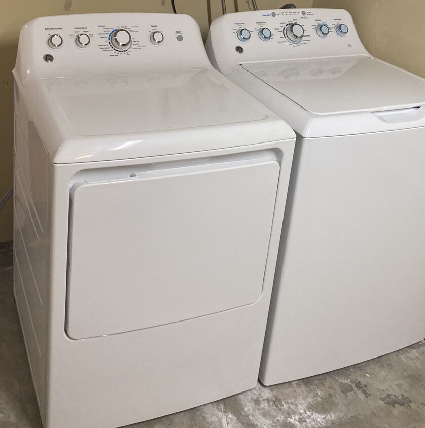 Brand New Washer Dryer in Garge - 3757 Crow Canyon Rd