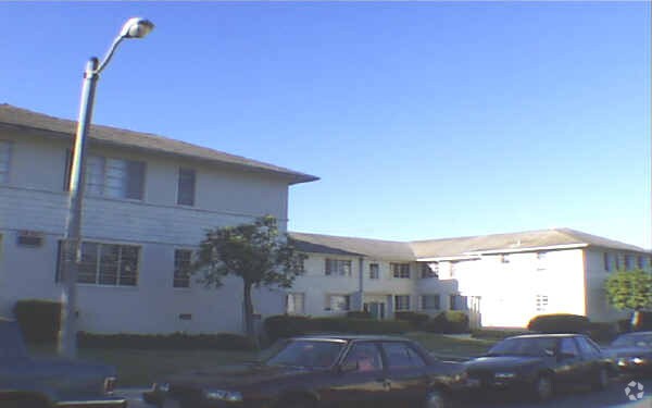 Primary Photo - 4173-4181 Buckingham Rd