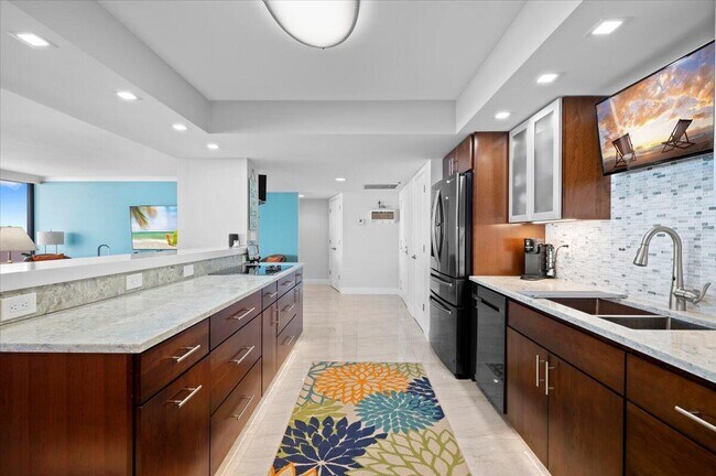 Building Photo - 4200 N Ocean Dr