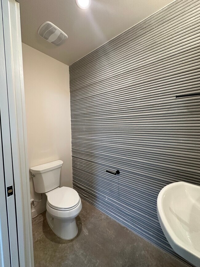 Foto del edificio - 3500 Tom Miller St