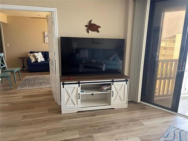 Foto del edificio - 3580 S Ocean Shore Blvd