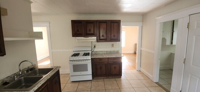 Photo - 70-72 Windemere Street Apartment