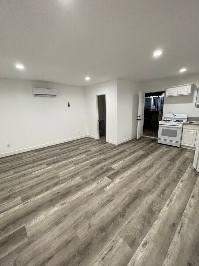 Foto del edificio - 12734 Bessemer St