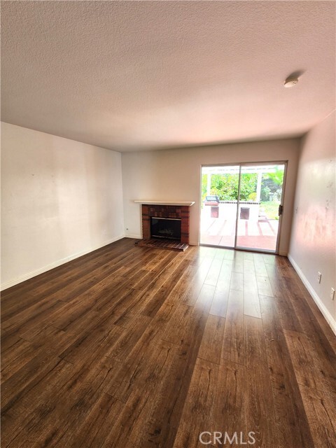 Building Photo - 950 La Palma Cir