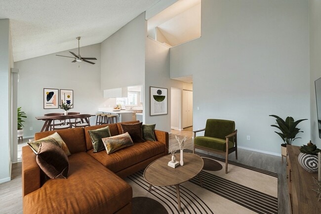 Building Photo - ReNew Rock Creek Townhomes