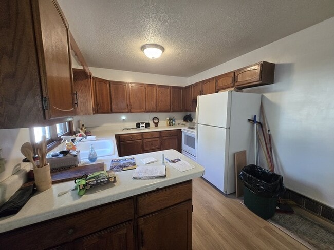 Building Photo - 1420 Linden Ct