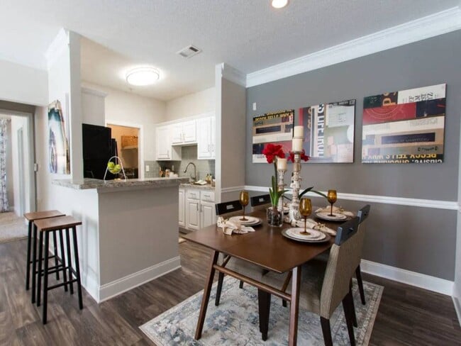 Building Photo - Elevate Greene