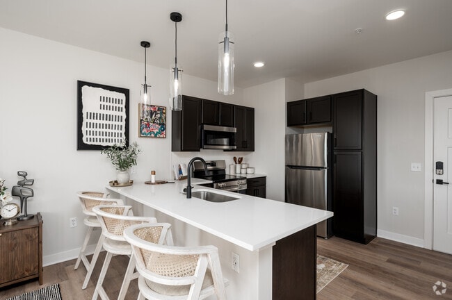 1BR, 1BA - 707SF - Kitchen - Vanguard at 16 Tech
