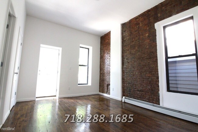 Building Photo - 285 Eldert St