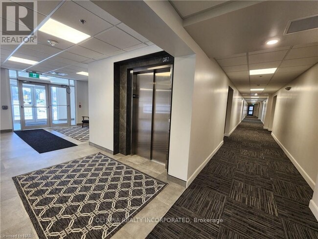 Building Photo - 5629-5629 Swayze Dr