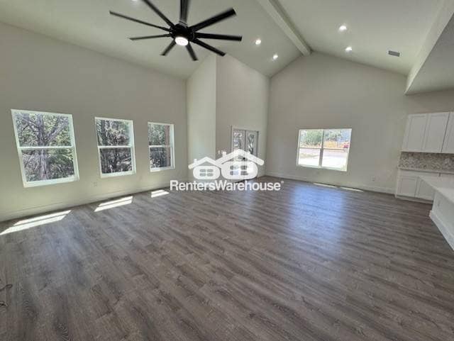 Foto del edificio - 664 Rolling Hills Dr