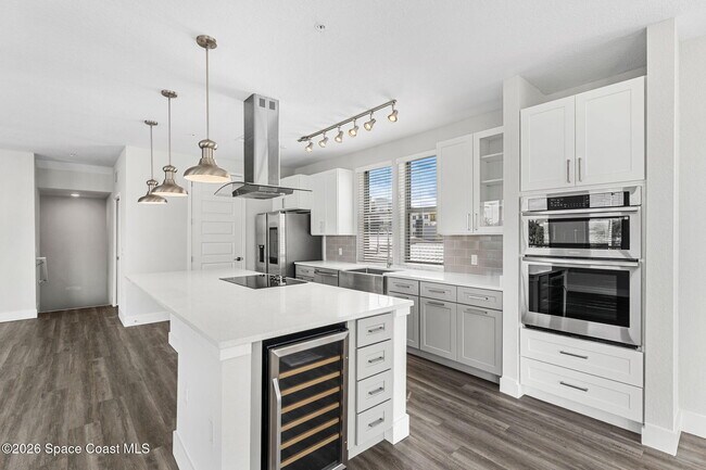 Foto del edificio - 8663 Ivanhoe Dr