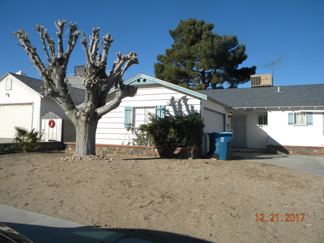 Primary Photo - 5400 Del Monte Ave