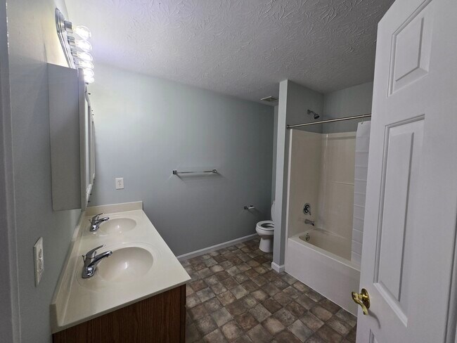 Foto del edificio - 94 Old Stephenson Mill Rd