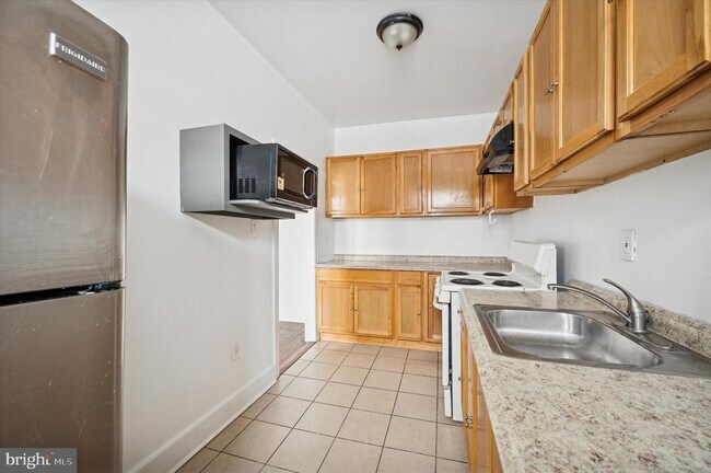 Foto del edificio - 401 W Fisher Ave