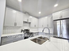 Building Photo - 3723-3214 214 St NW