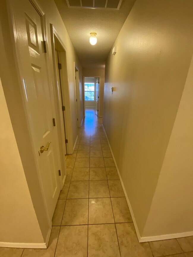 Foto del edificio - 1818 Wilder Ln