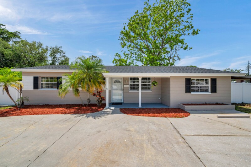Foto principal - 5660 Hobson St NE