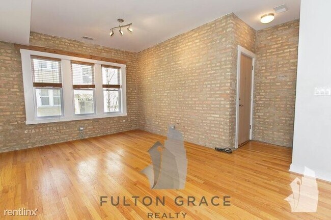 Building Photo - 1340 W Estes Ave
