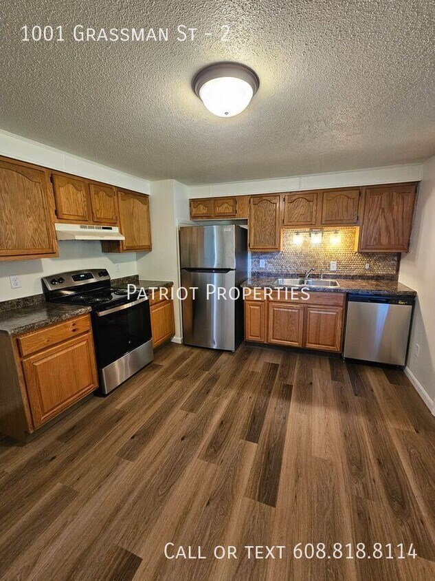Primary Photo - 2 bedroom/ 1 bath apartment in Tomah, WI