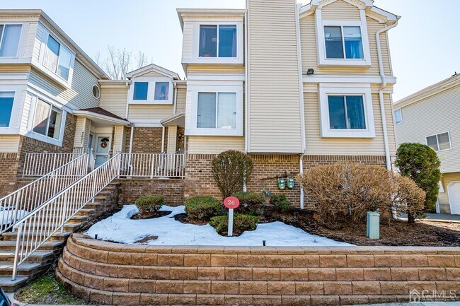 Building Photo - 2604 Madaline Dr