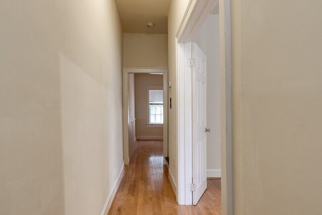 Foto del edificio - 7 W Leigh St