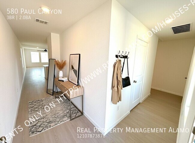 Building Photo - 580 Paul Cyn