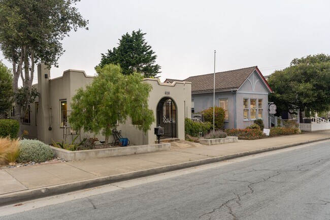 Foto del edificio - 610 Forest Ave