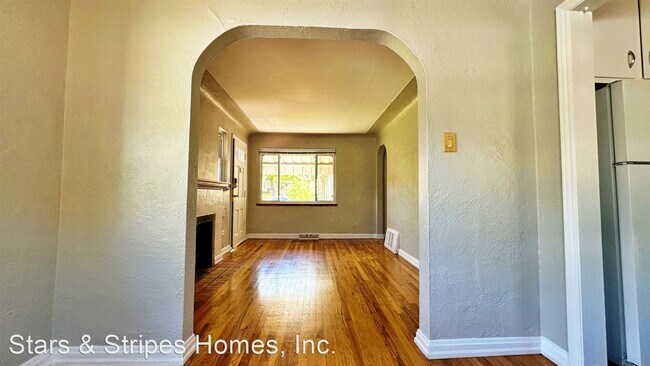 Building Photo - 2 br, 1 bath House - 1290 Madison Street