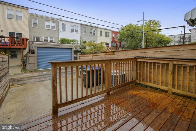 Building Photo - 1155 3rd St NE
