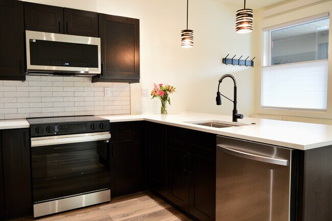 Foto del edificio - 11072 Highway 9