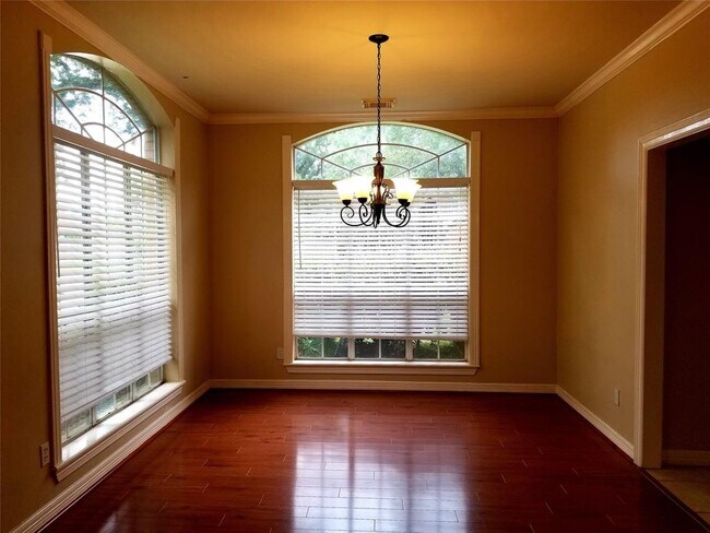 Foto del edificio - 14218 Swallowfield Dr