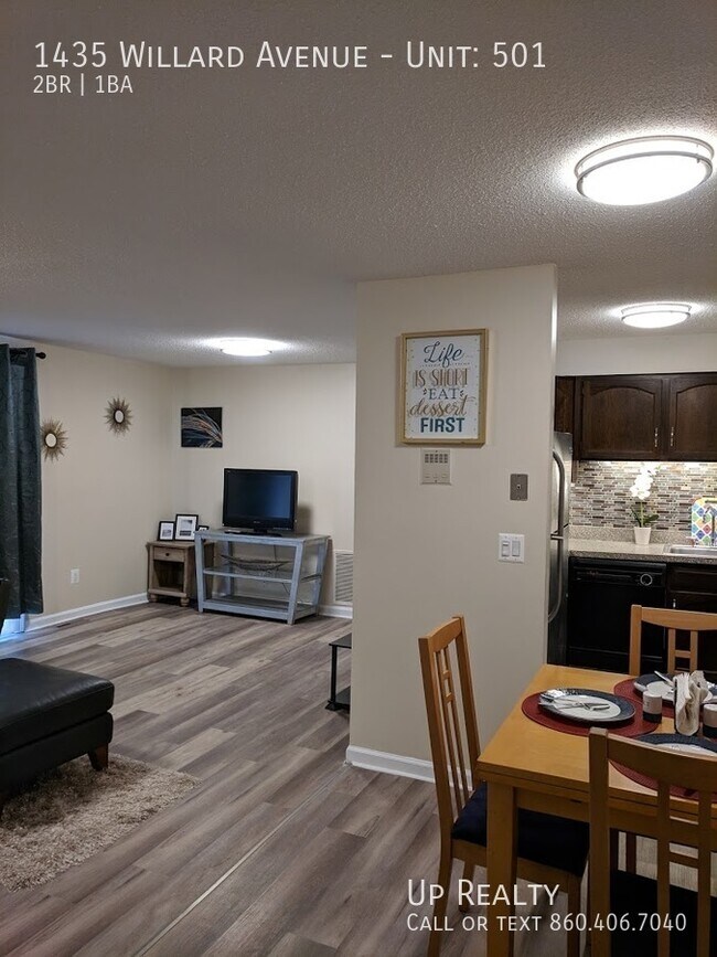 Foto del edificio - 1435 Willard Ave