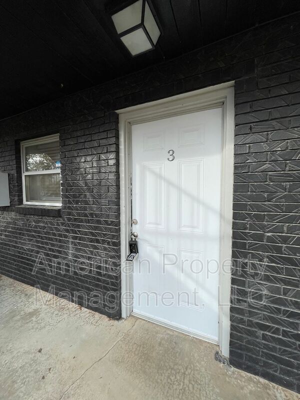 Foto del edificio - 719 S Troost Ave