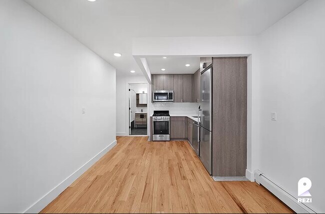 Building Photo - 369 E 21st St