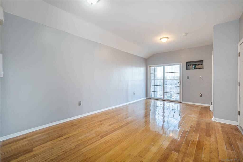 10112 101st Ave Unit 3rd fl, Queens, NY 11416 Apartment for Rent in
