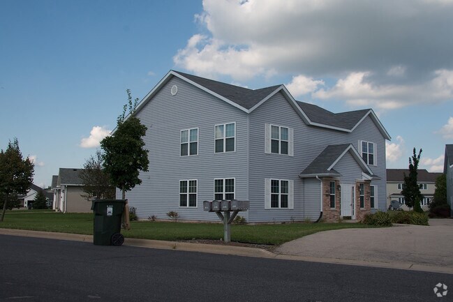Building Photo - 1009 Fitness Run