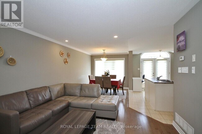 Building Photo - 302 Tourmaline Cres