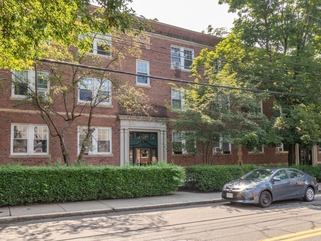 183 Kent St Unit 6, Brookline, MA 02446 Condo for Rent in Brookline, MA