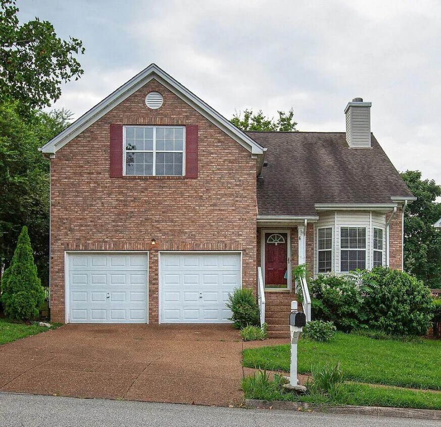 Primary Photo - 2000 Upland Dr