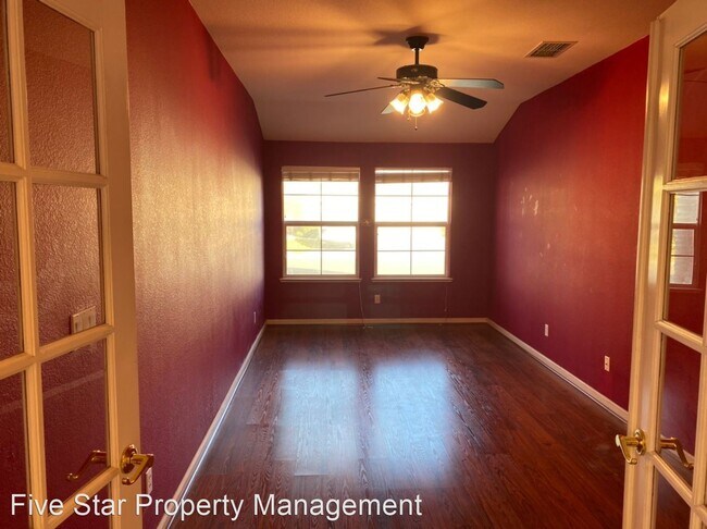 Building Photo - 5 br, 3 bath House - 3412 Inverness Ct